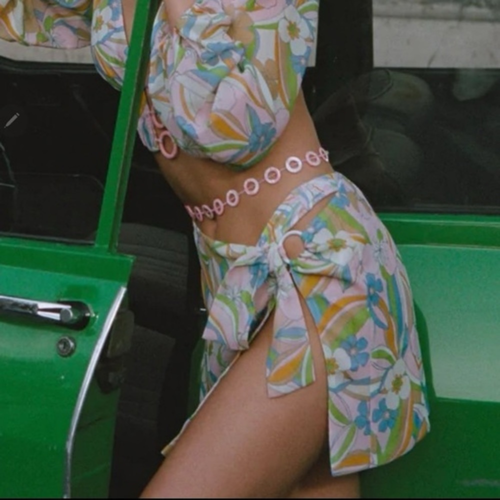 NWOT For Love & Lemons Devon Sarong